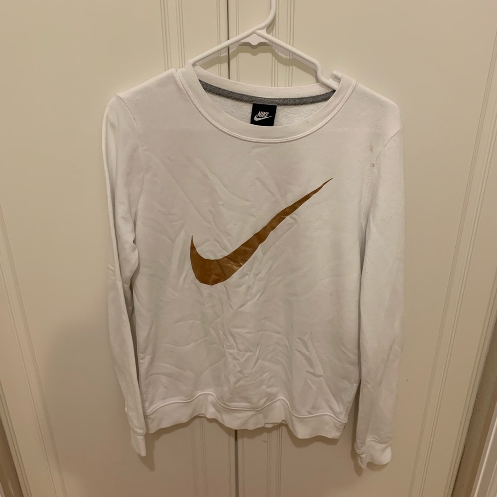 Nike sweatshirt